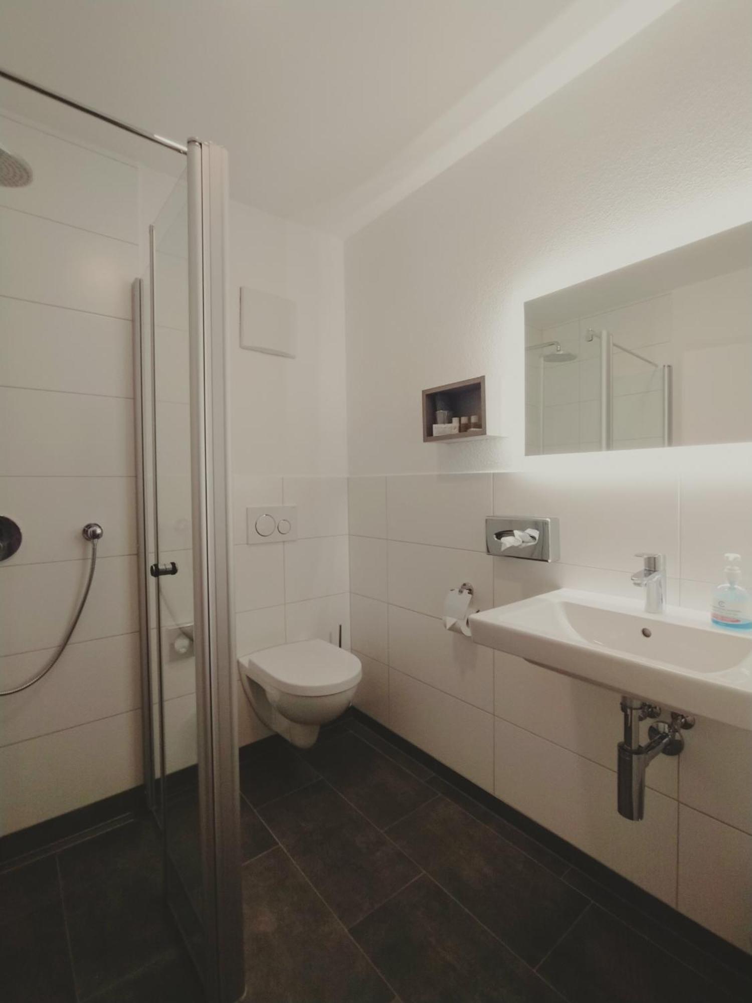 Dorfschaenke Deggendorf Hotel & Apartmenthaus & Biergarten, E-Bike-Verleih Kostenlos Camera foto