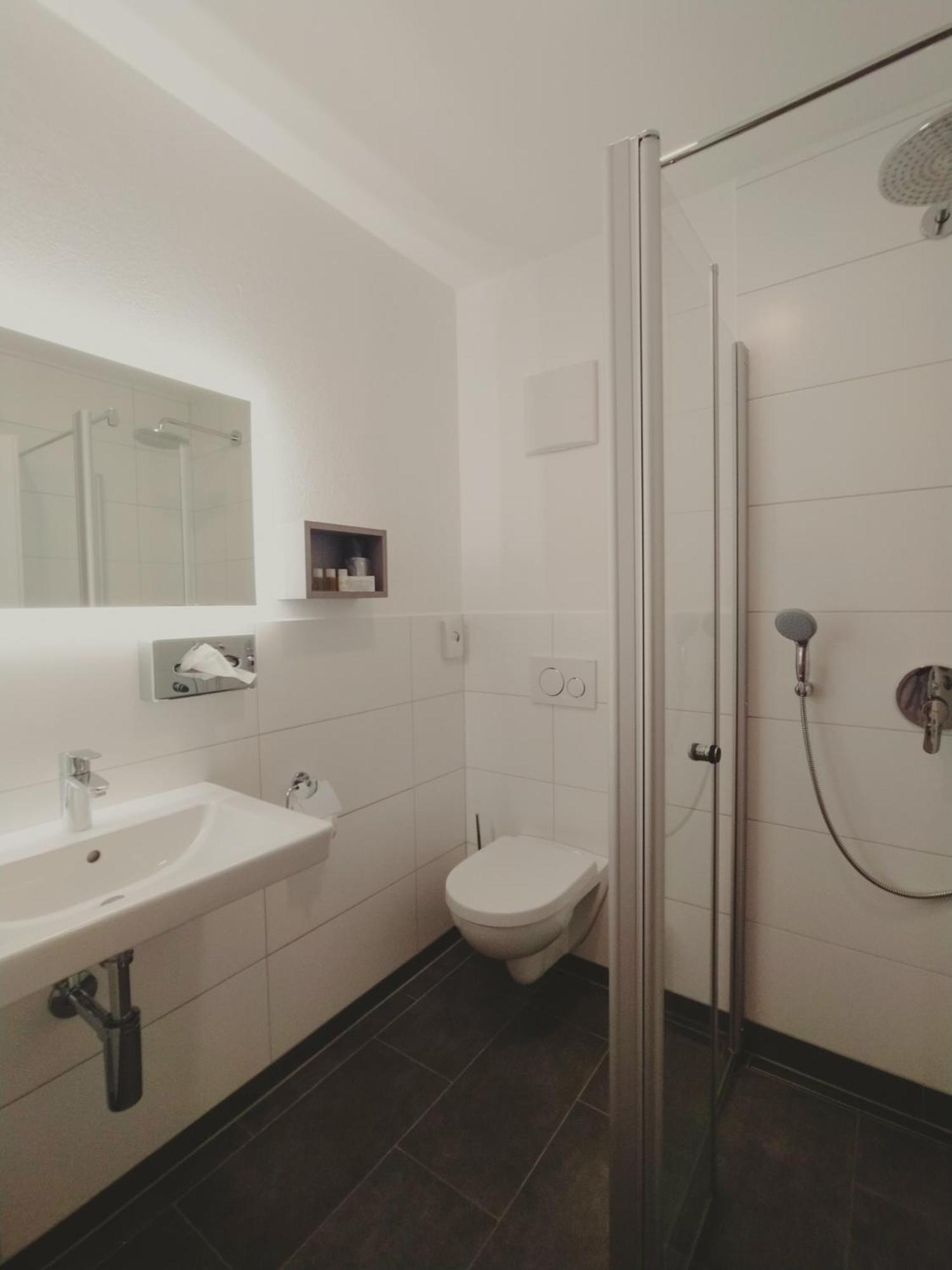 Dorfschaenke Deggendorf Hotel & Apartmenthaus & Biergarten, E-Bike-Verleih Kostenlos Camera foto